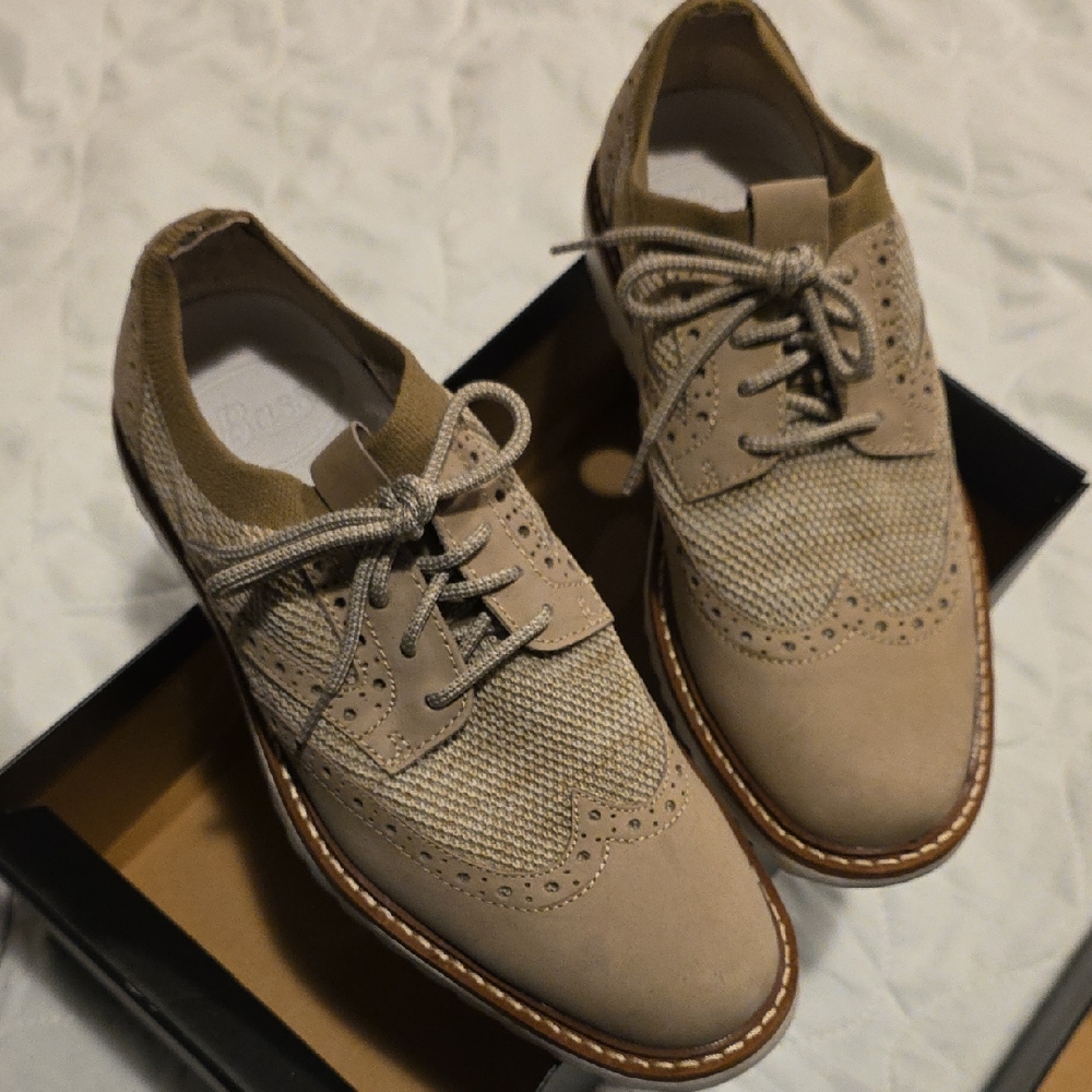 G.H. Bass & Co. Beige Brogue Oxford Shoes